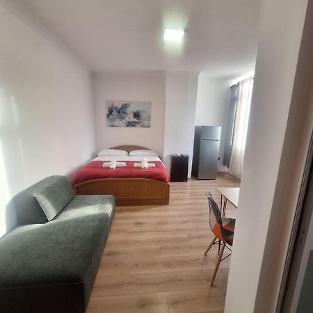 Albania Apartment Comfort Near Tirana City Center Zewnętrze zdjęcie